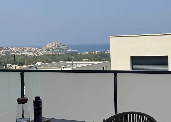 Avec Vue Sur La Et La Citadelle *