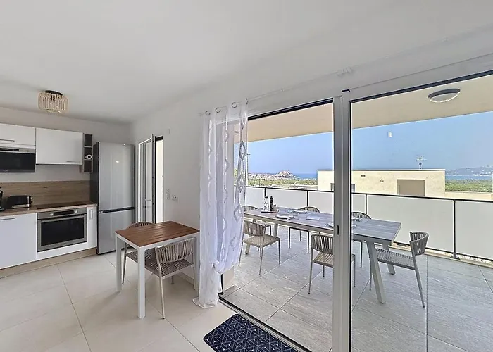 Avec Vue Sur La Et La Citadelle Apartmán